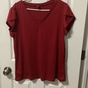 SHEIN Classic Red V-Neck Short Sleeve Tee